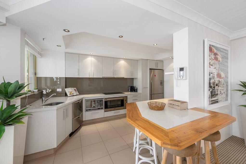 Contessa Queen Apartment Gold Coast