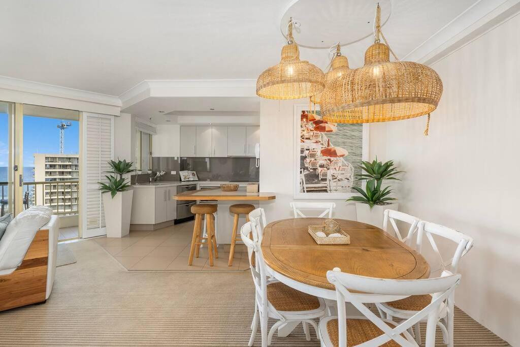 Contessa Queen * Gold Coast