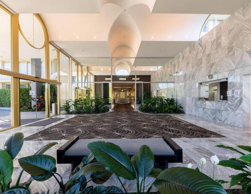 Contessa Queen Apartment Gold Coast
